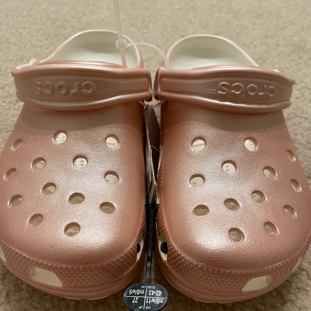 Crocs Pink Metallic Edition